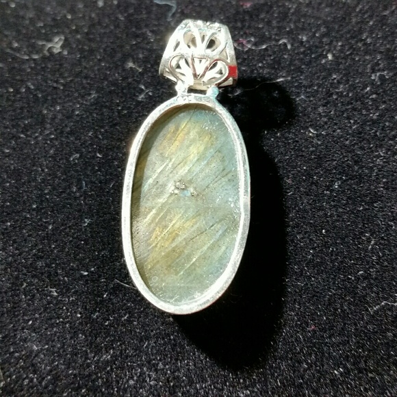 .925 Silver Carved Labradorite Face Pendant - Picture 5 of 8